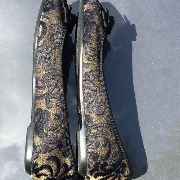 Ann Taylor black & gold  loft flats 🥿 - Picture 8 of 11